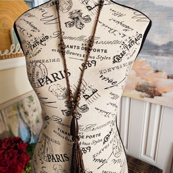 New Wood Beaded Tassel Detail Lightweight Statement Necklace. 24" - Picture 10 of 15